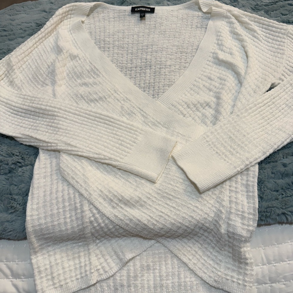 Express White Crossover V-Neck Sweater with Textured Knit Size Small